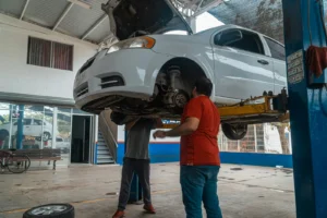 Cómo preparar el coche para la ITV en 2026